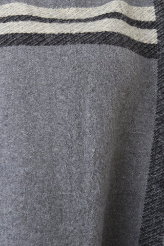 Colorblock Pattern Wool Pullover Poncho