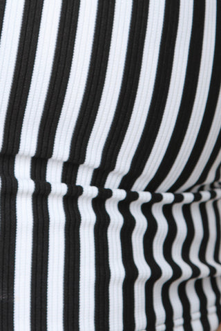 Vertical Stripe Scoop Neck Crop Top